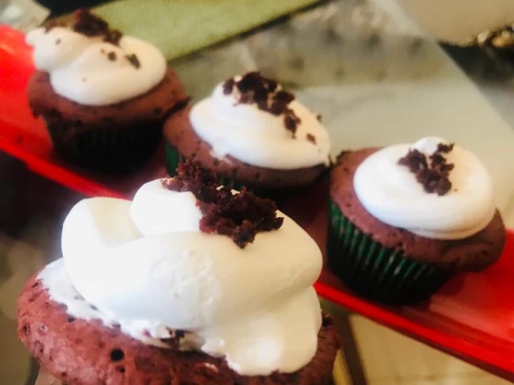 Easy Way Make Red Velvet Cupcakes the So Delicious Makes you drool