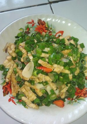 Foto resep Oseng putut (kembang bawang) tempe