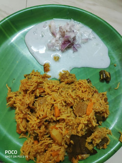 வெஜ் மீல்மேக்கர் பிரியாணி (Veg meel maker biryani recipe in Tamil) செய்முறை முக்கிய புகைப்படம்