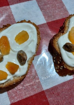 Une photo de Tartine au fromage 🍞 🧀
