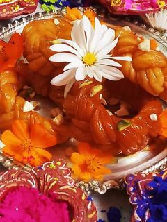 আপেল বেণী বালুশাহী(apple beni balushahi) রেসিপির প্রধান ছবি
