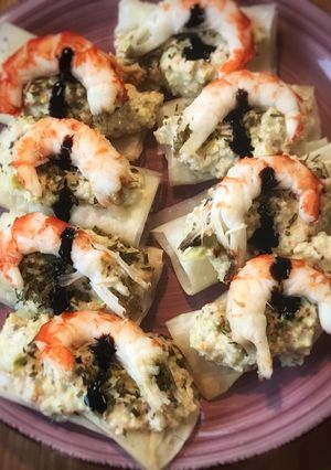 Una foto de Crujiente de ensalada de repollo con langostinos