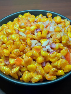 क्रिस्पी कॉर्न चाट (Crispy corn chaat recipe in hindi) रेसिपी मुख्य फोटो