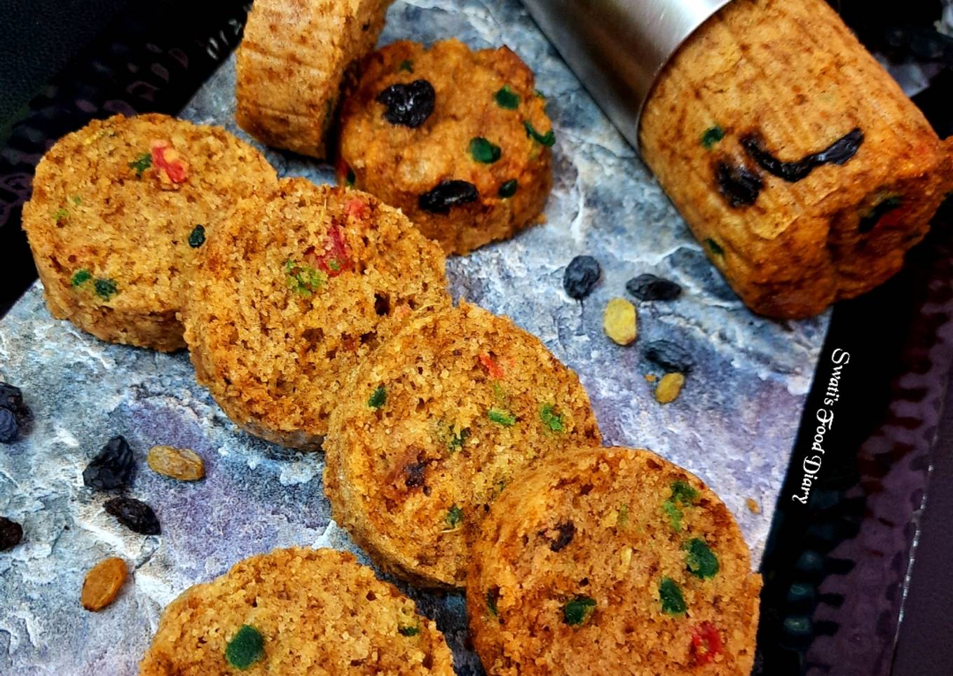 Healthy, Eggless Banana Cake in glass, without oven