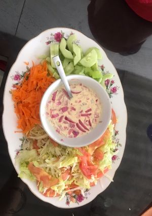 Una foto de Ensalada con lomo a la naranja