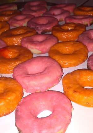 Una foto de Galletitas anillos de colores!!