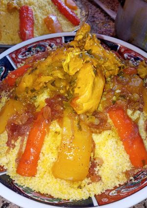 صورة لوصفة كسكس مغربي بالخضر والدفاية 🤤🌿