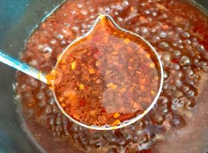 Hình của món Nước Sốt Bánh Tráng Trộn Sa Tế.