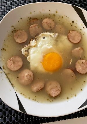 Zdjęcie przepisu Żurek z jajkiem sadzonym.