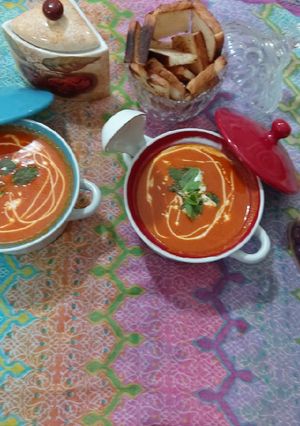 A picture of Tomato carrot beetroot soup / yammy tasty healthy soup.