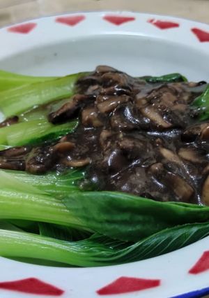 Foto resep Pokcoy Siram Jamur Kancing