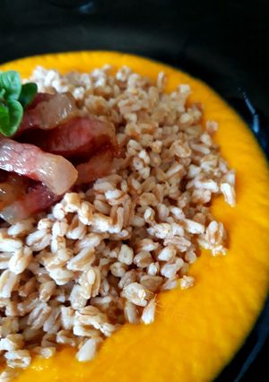 Foto di Crema di carote con farro