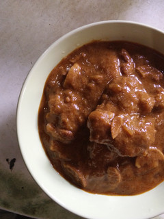 A picture of Massaman Curry with Pork and Cashews.