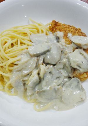 รูปของ สปาเก็ตตี้ไก่ทอดครีมซอส