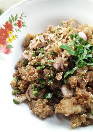 รูปของ ลาบหมูกรุบกรอบ