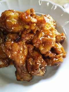 รูปของ ปีกไก่น้ำแดง