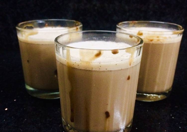 Homemade coffee mixed chocolate milkshake(instant)