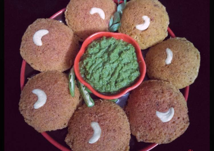 Recipe: Yummy Beetroot Coconut Idli