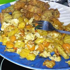 A picture of Irish n egg.