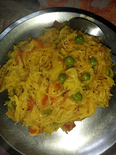 मिक्स वेज सेवइयां (Mix veg seviyan recipe in Hindi) रेसिपी मुख्य फोटो