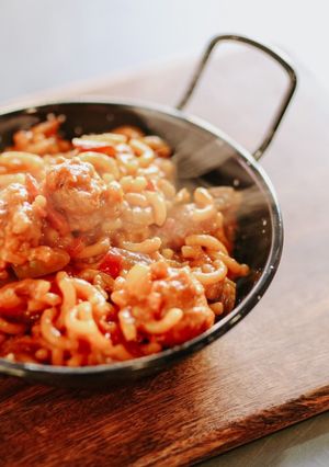 Una foto de Fideos con longaniza