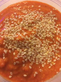 Una foto de Hummus de pimiento asado