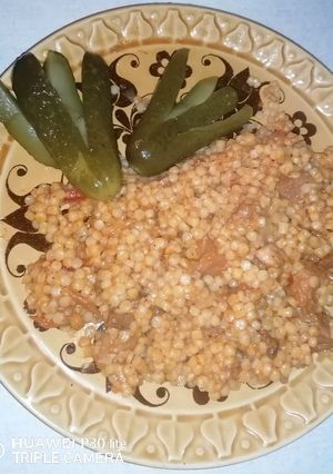 Tarhonyás hús sertéscombból recept fotója