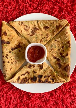 A picture of Curd Paratha.