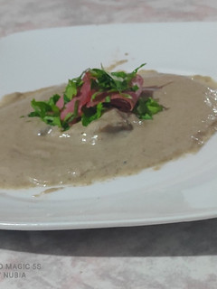 Una foto de Crema de champiñones a la G