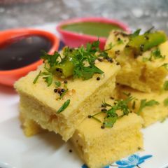A picture of Dhokla (instant dhokla).