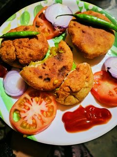 আলুর খাস্তা কচুরি(aloor khasta kachori recipe in Bengali) রেসিপির প্রধান ছবি