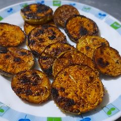 A picture of Brinjal disk or baigan bhaja.