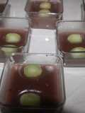 Flan de chocolate con uvas