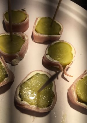 A picture of Cream Cheese And Pickle Roll Ups!!💚💚✅✳️✳️.