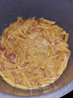 Una foto de Macarrones a la carbonara express olla gm g