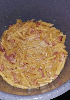 Una foto de Macarrones a la carbonara express olla gm g