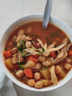 Una foto de Caldo Tlalpeño