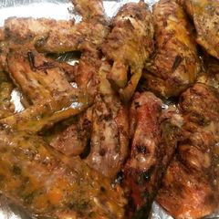 A picture of Braised Grilled Turkey Wings.