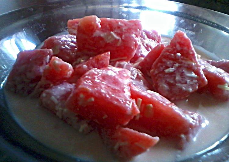 Simple Way to Prepare Favorite 3 Sauces Watermelon Salad (Yoghurt, Broccoli Juice, &amp; Creammy Cheese Sauce)