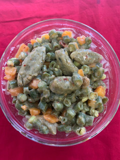A picture of Palak carrot pasta made from scratch.