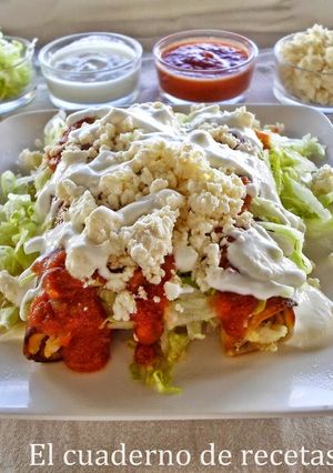 Una foto de Flautas de pollo o Tacos dorados