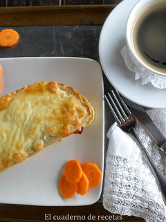 Una foto de Croque monsieur sandwich