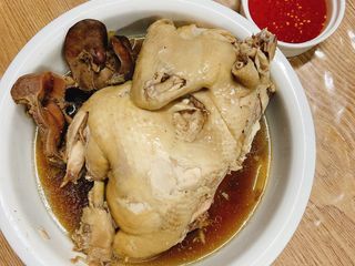 ไก่ต้มน้ำปลา