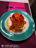 Tonnarelli pachino e gamberi saltati al brandy