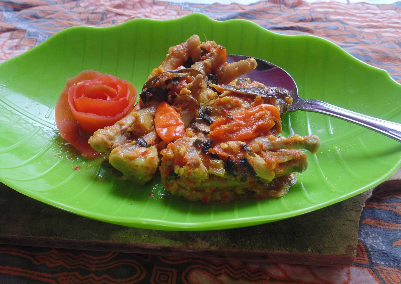 Sayap ayam dan cakar sumbu