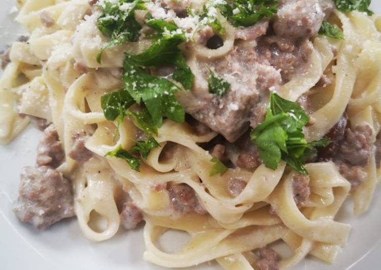 Tagliatelle funghi porcini,salsiccia e panna