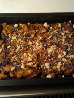 A picture of vegan bread pudding.