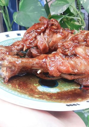 Hình của món Đùi gà rôti.