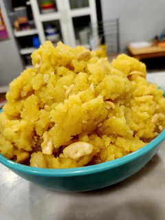 A picture of Moong dal halwa.