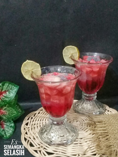 Foto resep Es Semangka Selasih